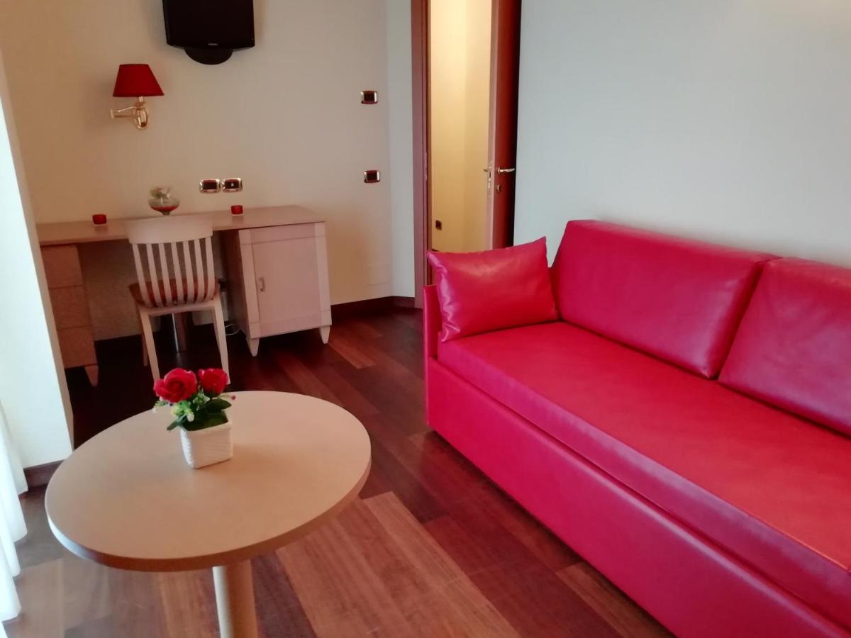 Hotel Concorde Sant'Egidio alla Vibrata Exterior foto